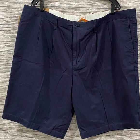 NWT Dockers Men’s Pleated Chino Shorts Navy Blue Size 44 – The Perfect Short - Picture 1 of 4